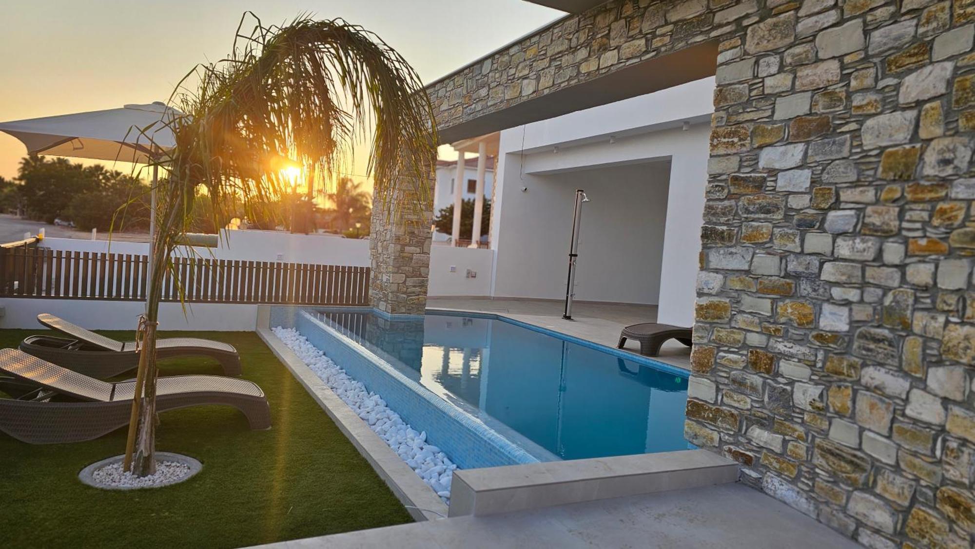 Oasis Luxury Villa Agia Napa