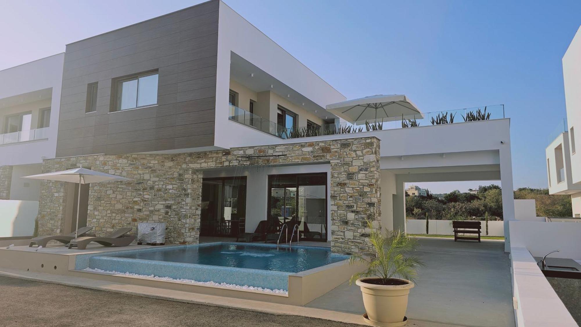 Oasis Luxury Agia Napa